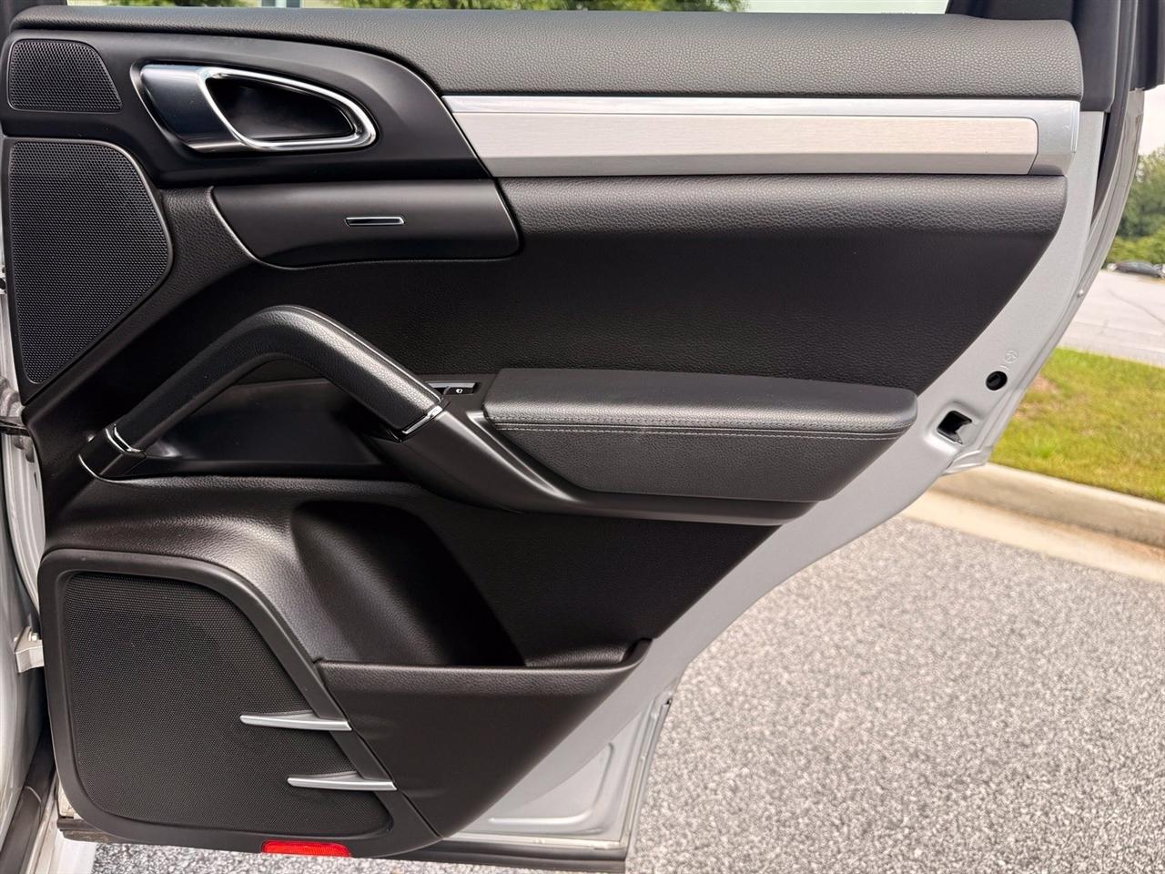 Porsche Cayenne  2013