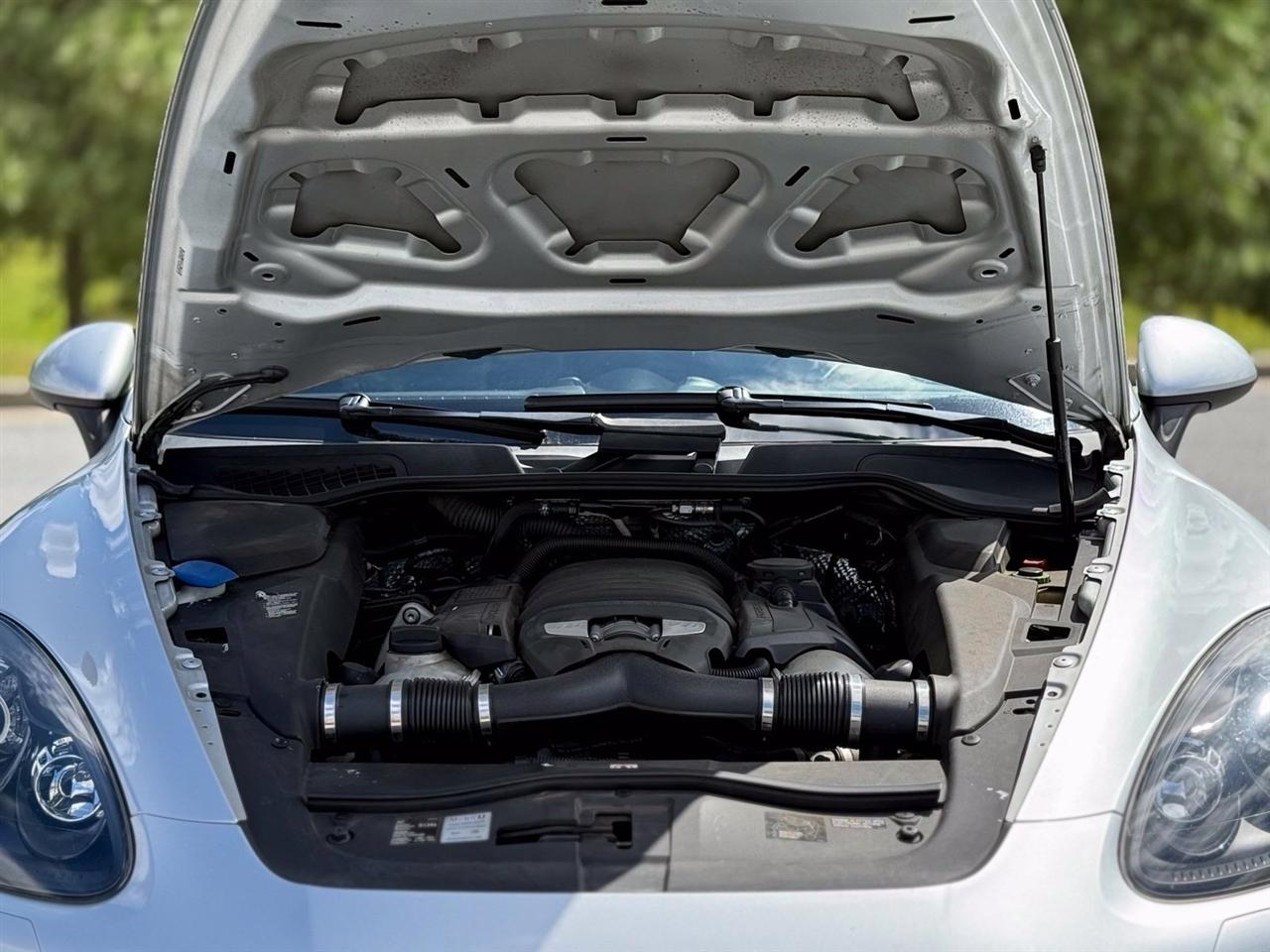Porsche Cayenne  2013