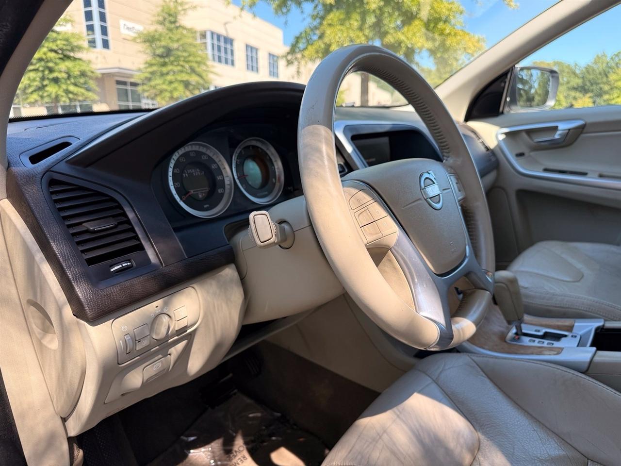 Volvo XC60  2011