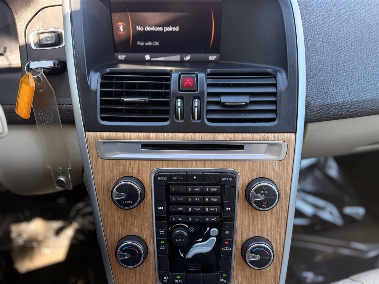 Volvo XC60  2011