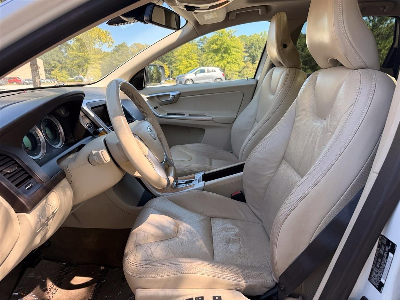 Volvo XC60  2011