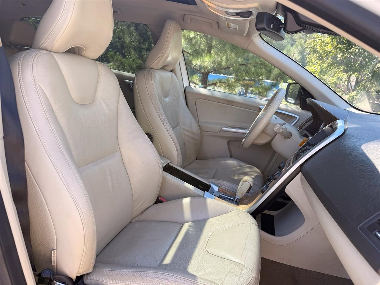 Volvo XC60  2011