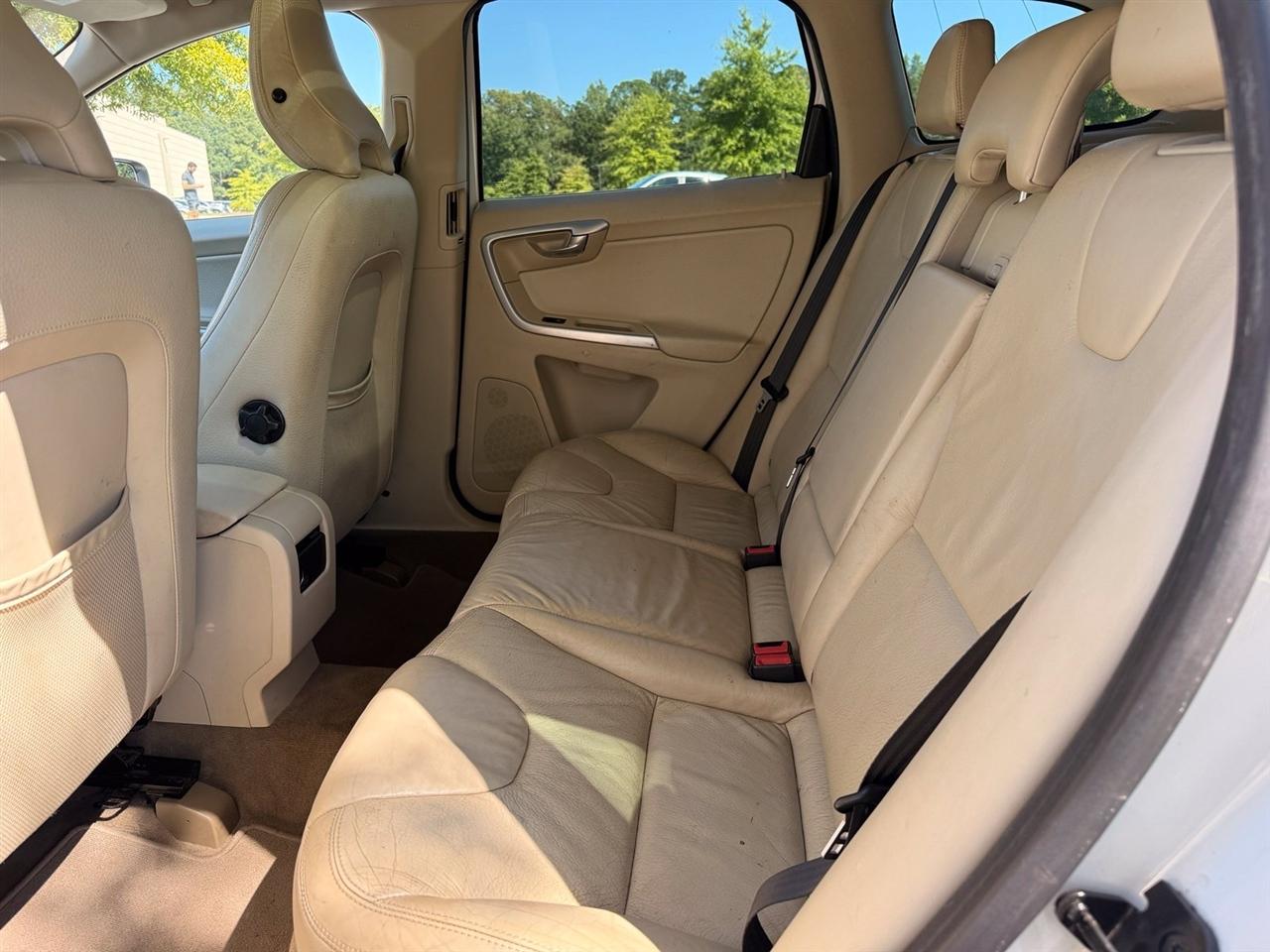 Volvo XC60  2011
