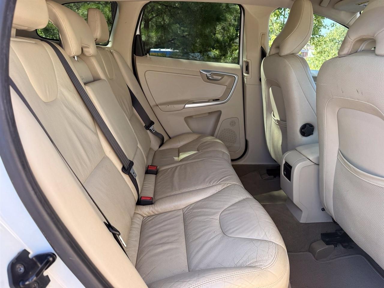 Volvo XC60  2011