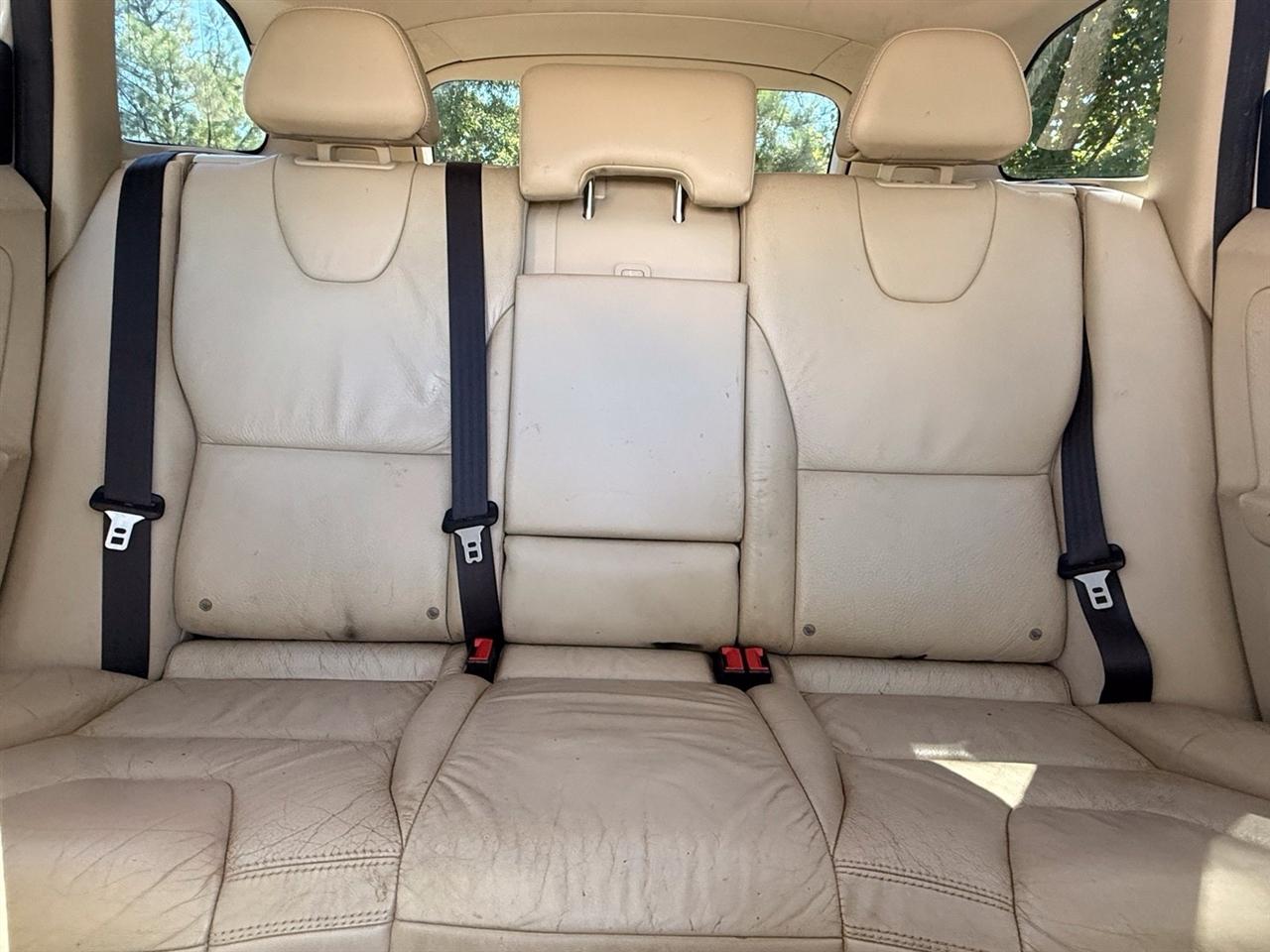 Volvo XC60  2011
