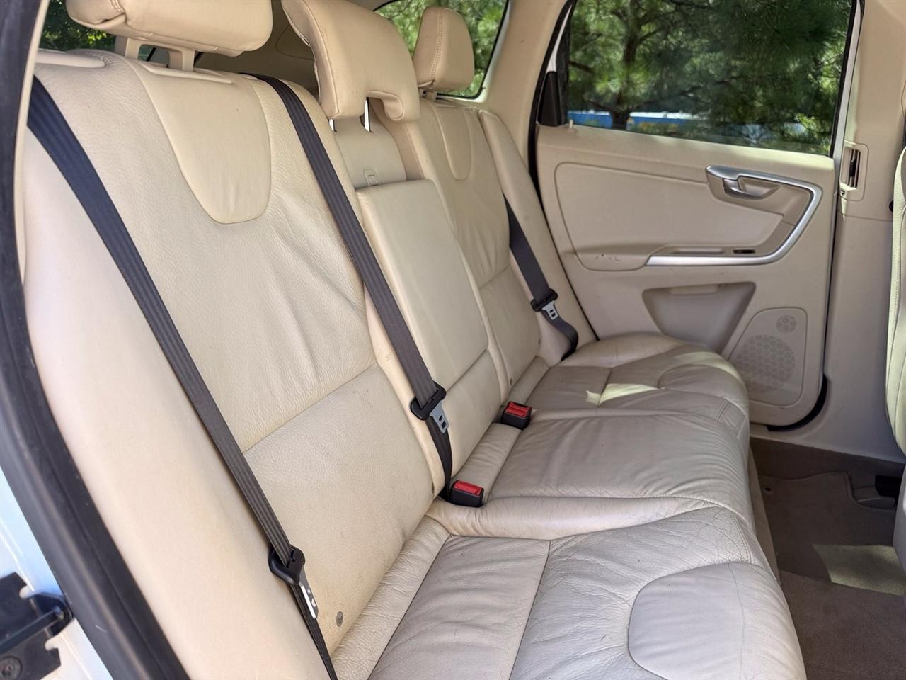 Volvo XC60  2011