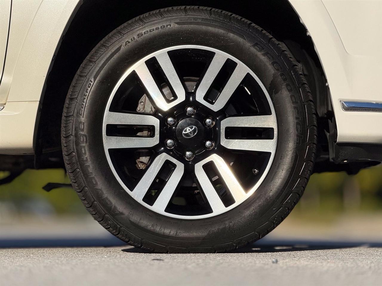 Toyota 4Runner  2019