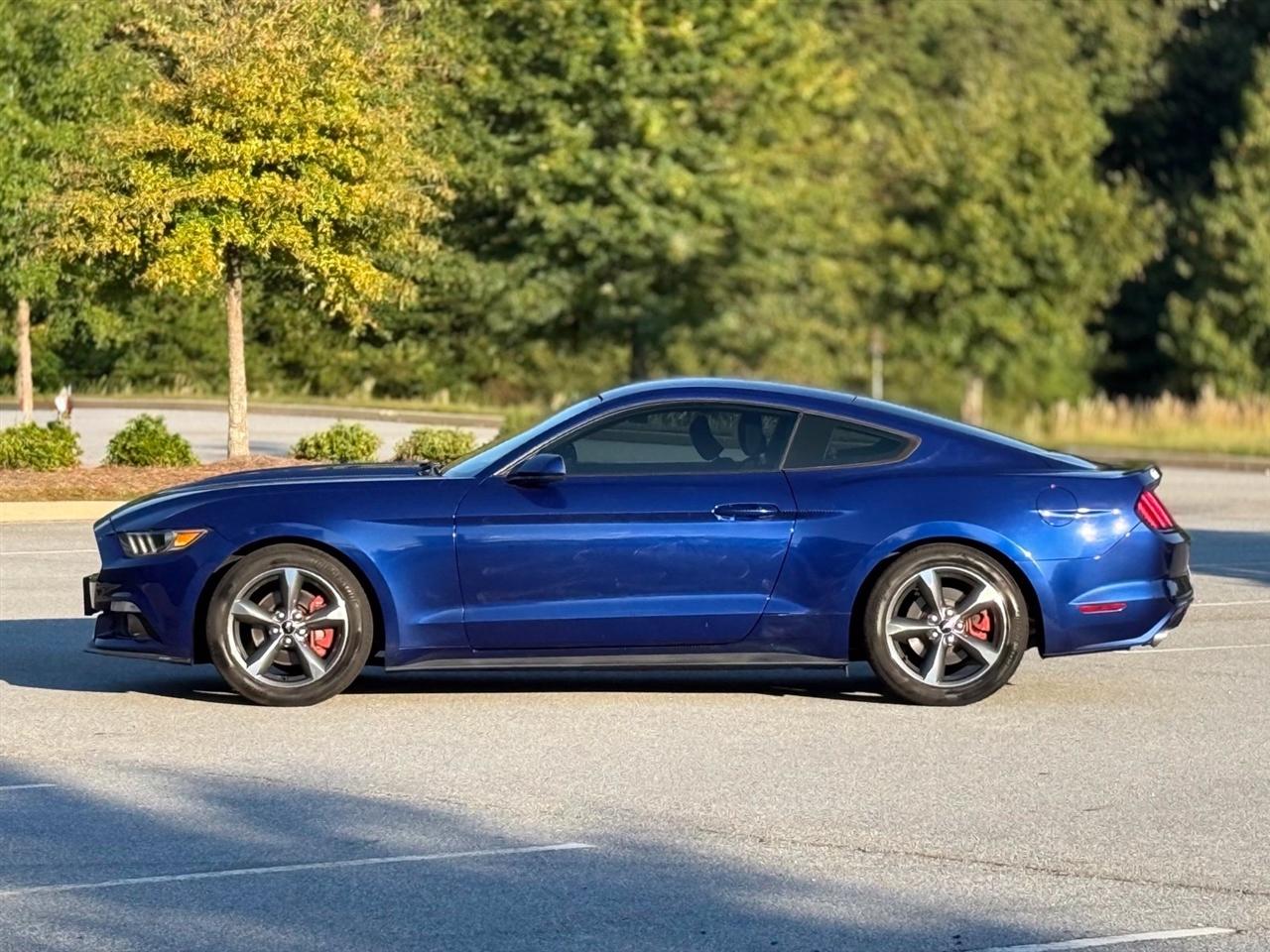Ford Mustang photo 9