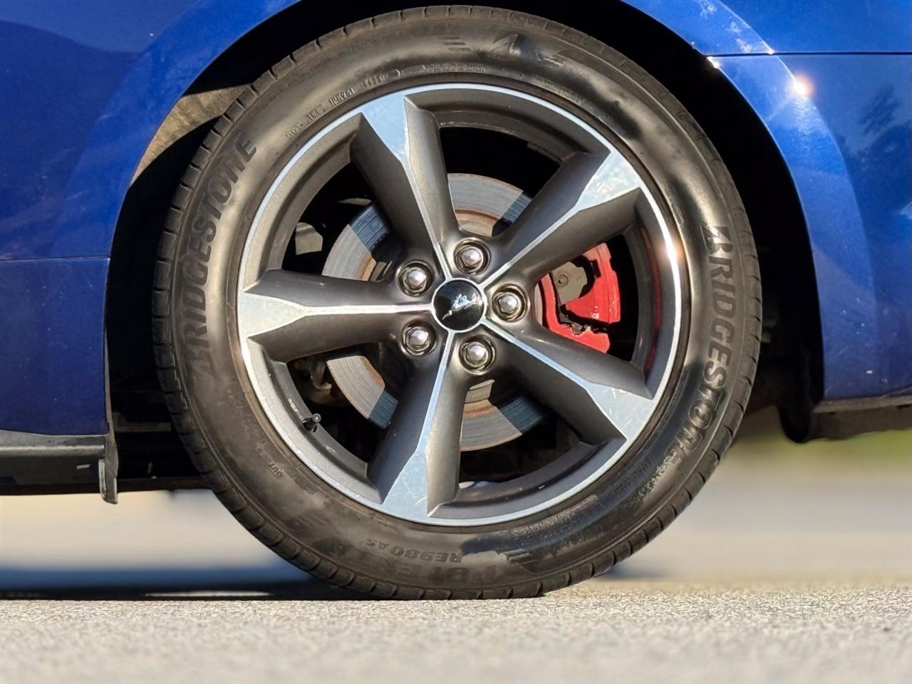 Ford Mustang photo 19