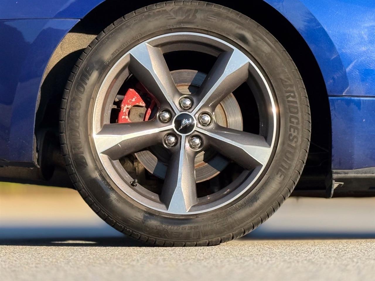 Ford Mustang photo 20