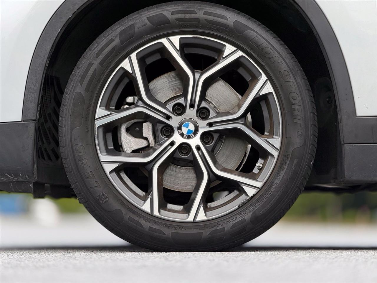 BMW X1  2020