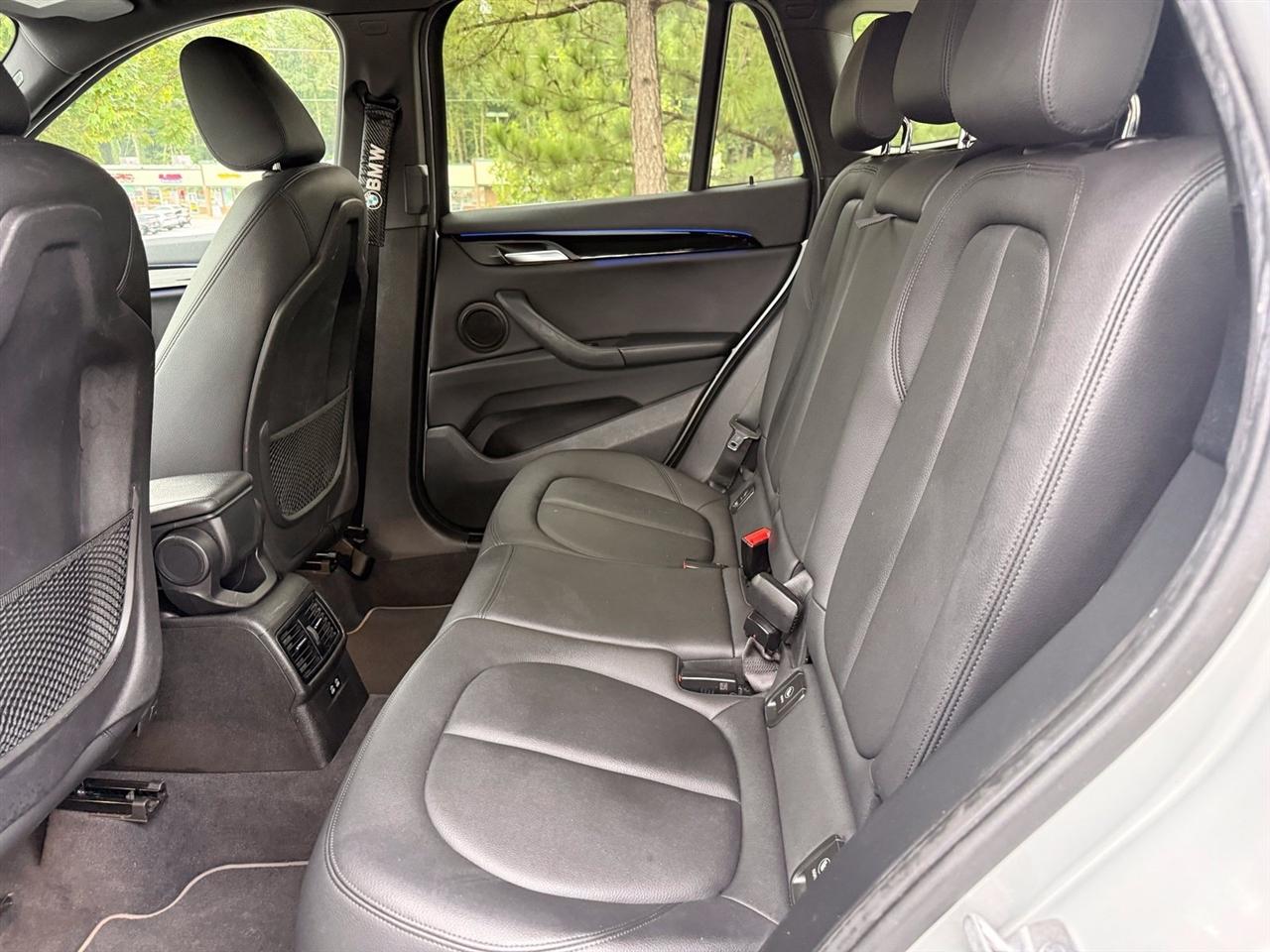 BMW X1  2020