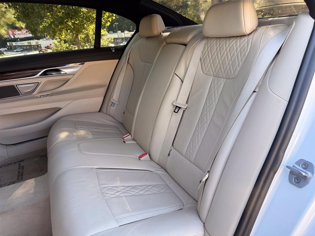 BMW 7 Series  2018