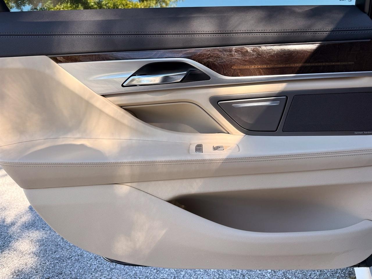 BMW 7 Series  2018