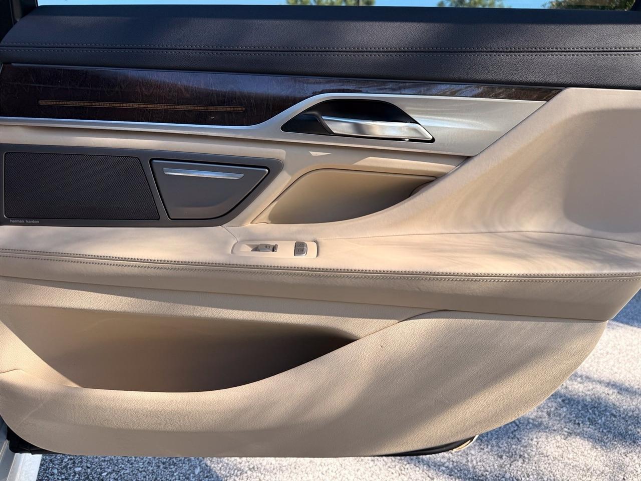 BMW 7 Series  2018