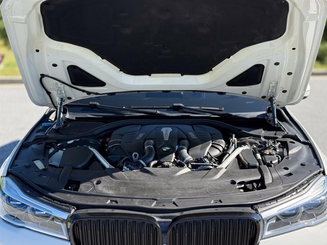 BMW 7 Series  2018