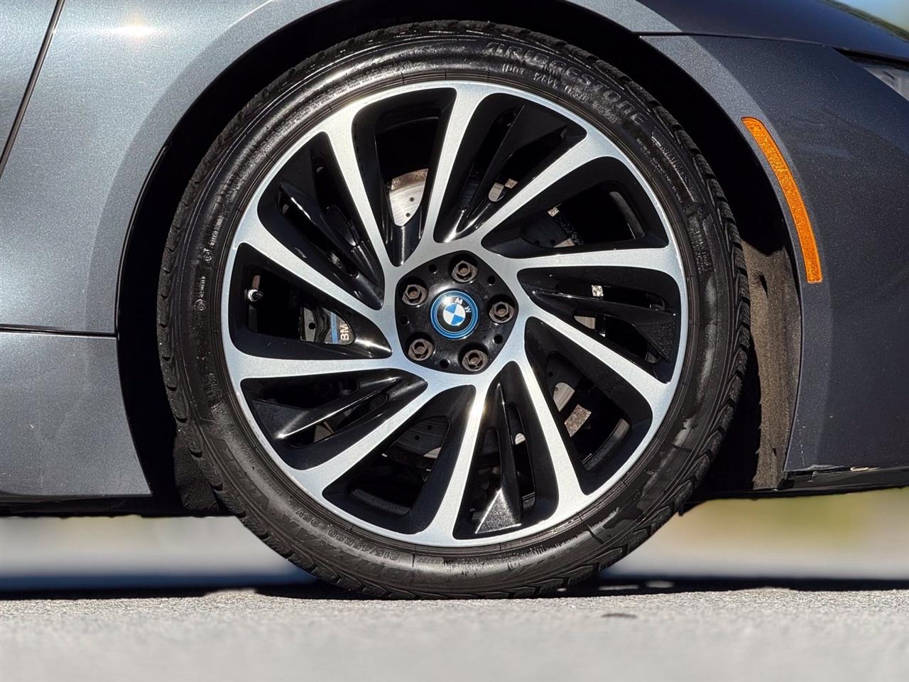 BMW i8  2017