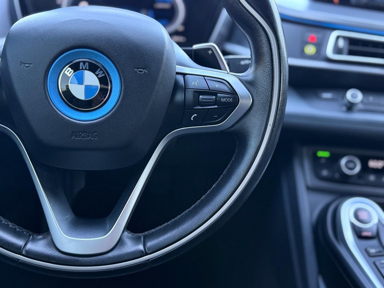 BMW i8  2017