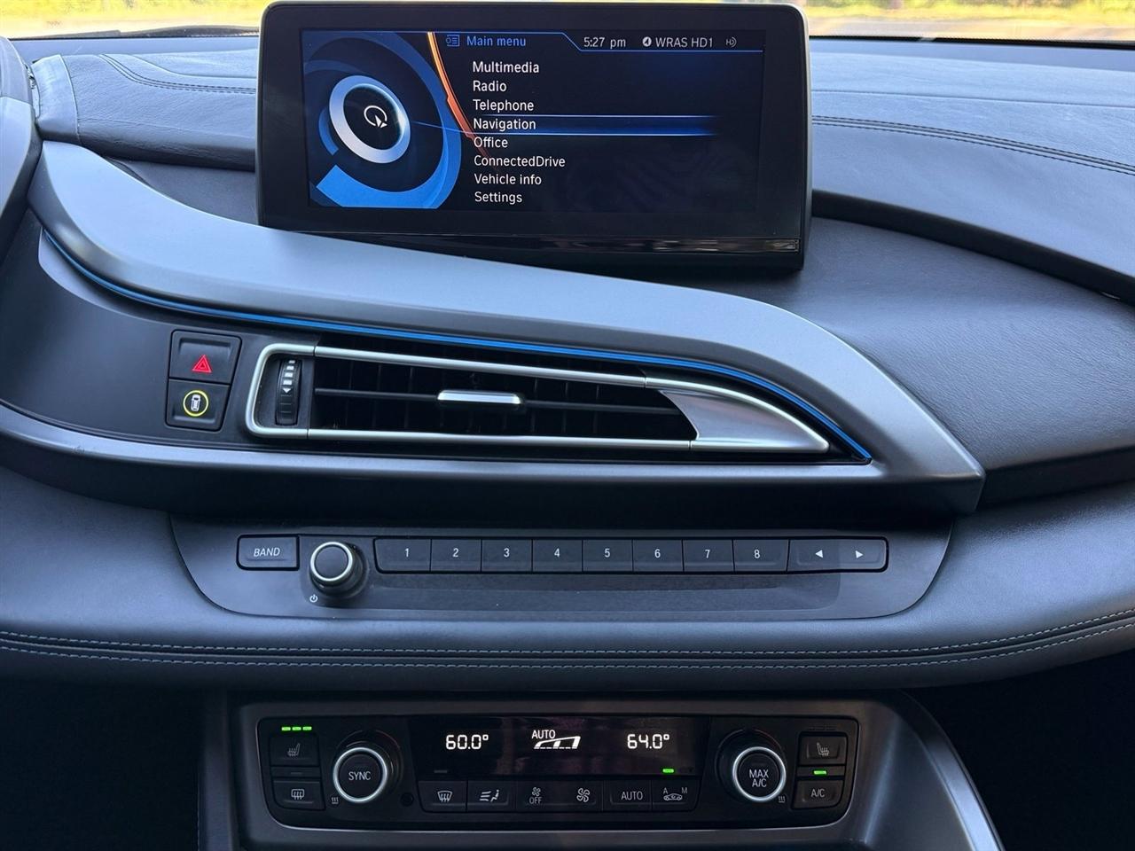 BMW i8  2017