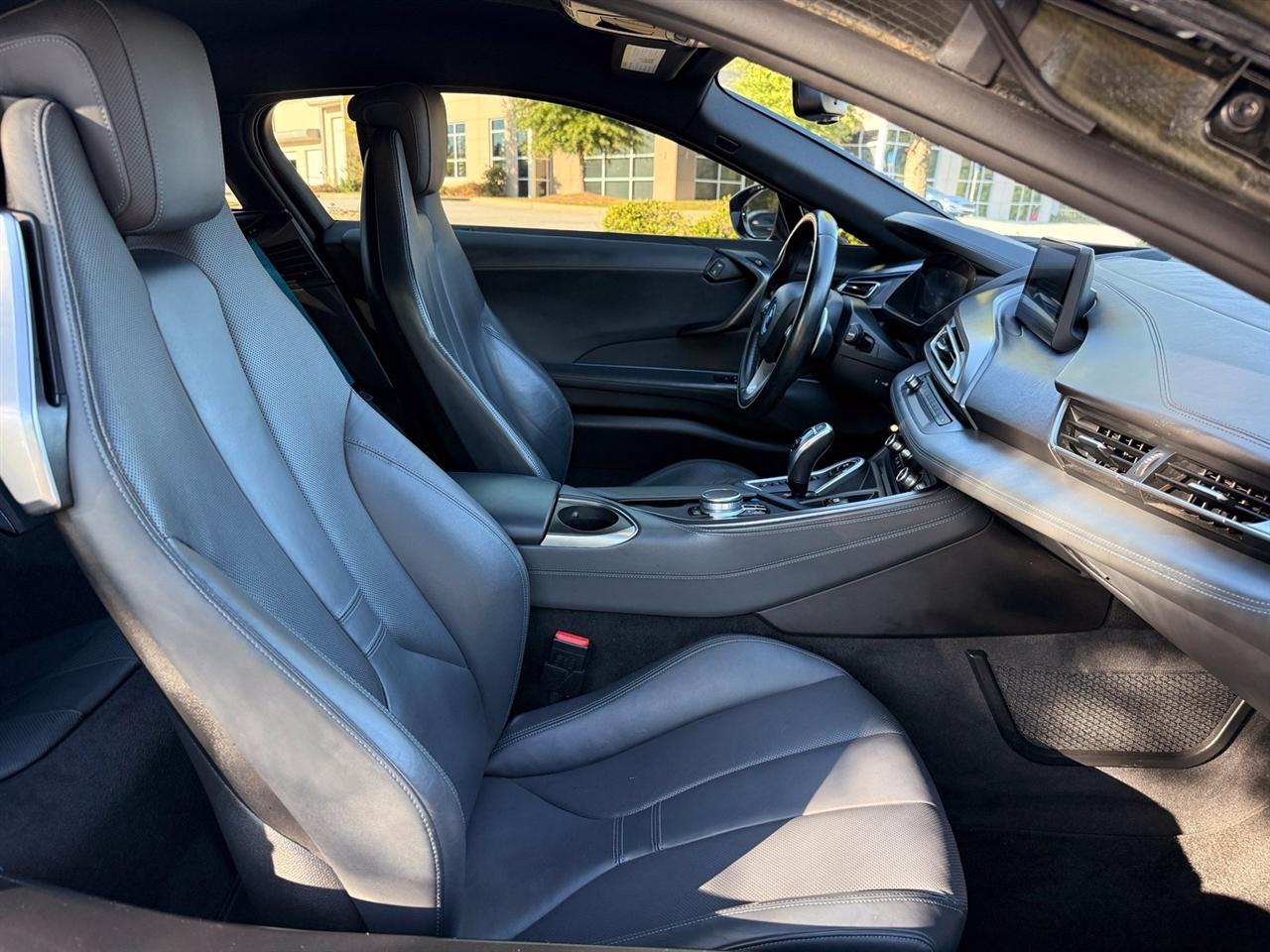 BMW i8  2017