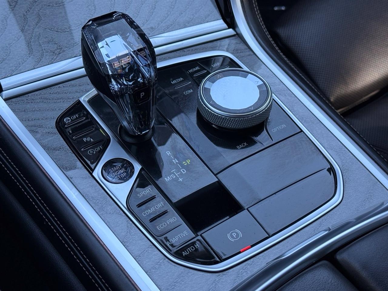 BMW 8 Series  2020