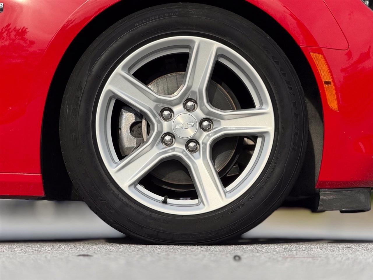 Chevrolet Camaro  2020