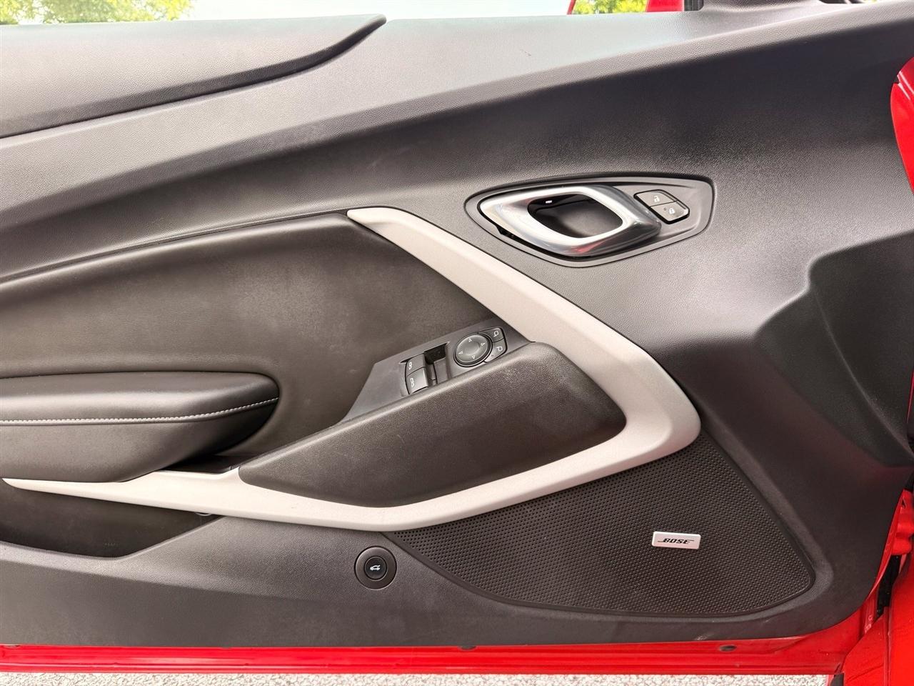 Chevrolet Camaro  2020