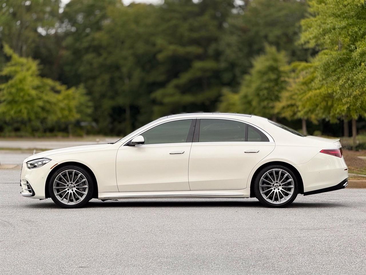 Mercedes-Benz S-Class  2022
