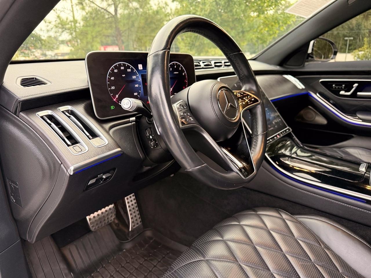 Mercedes-Benz S-Class  2022