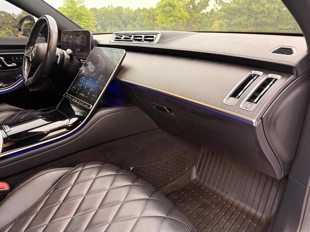 Mercedes-Benz S-Class  2022