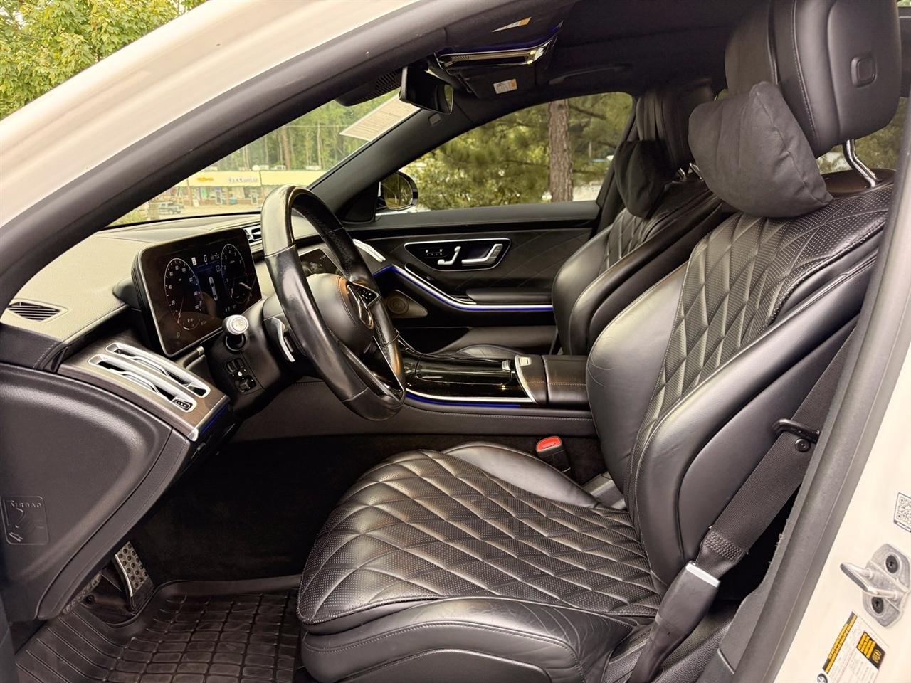 Mercedes-Benz S-Class  2022