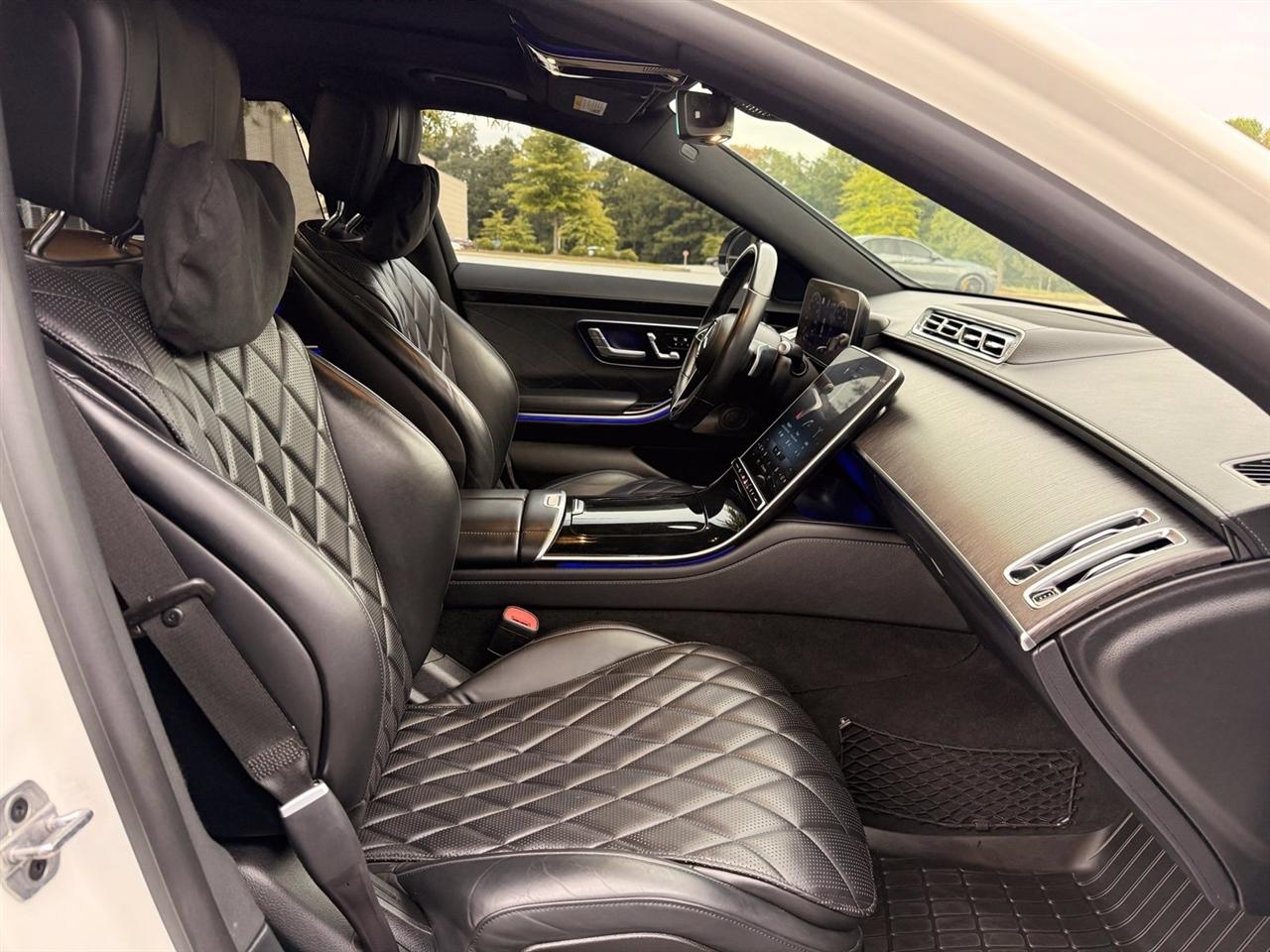 Mercedes-Benz S-Class  2022