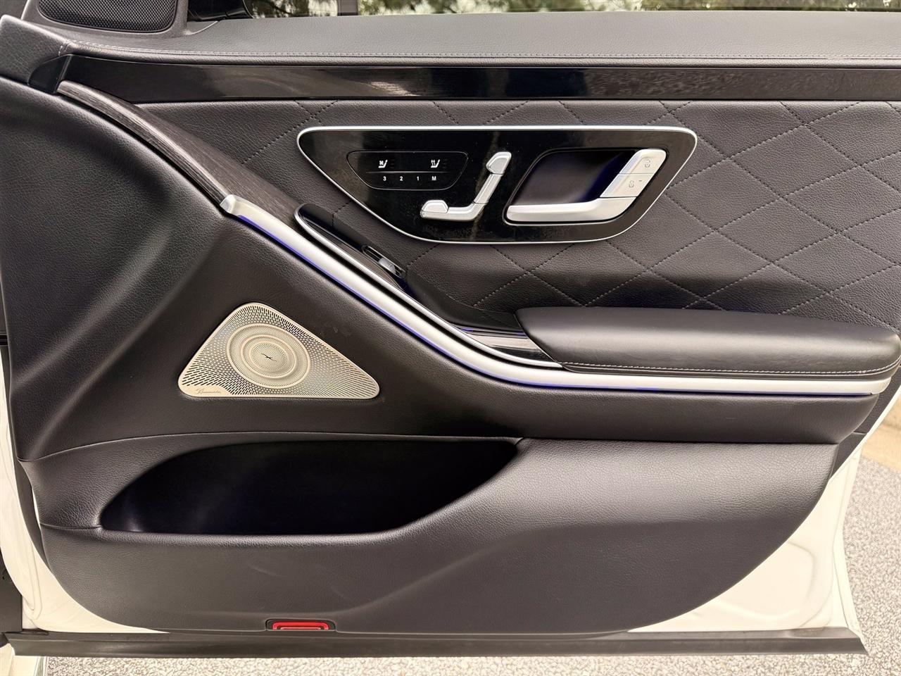 Mercedes-Benz S-Class  2022