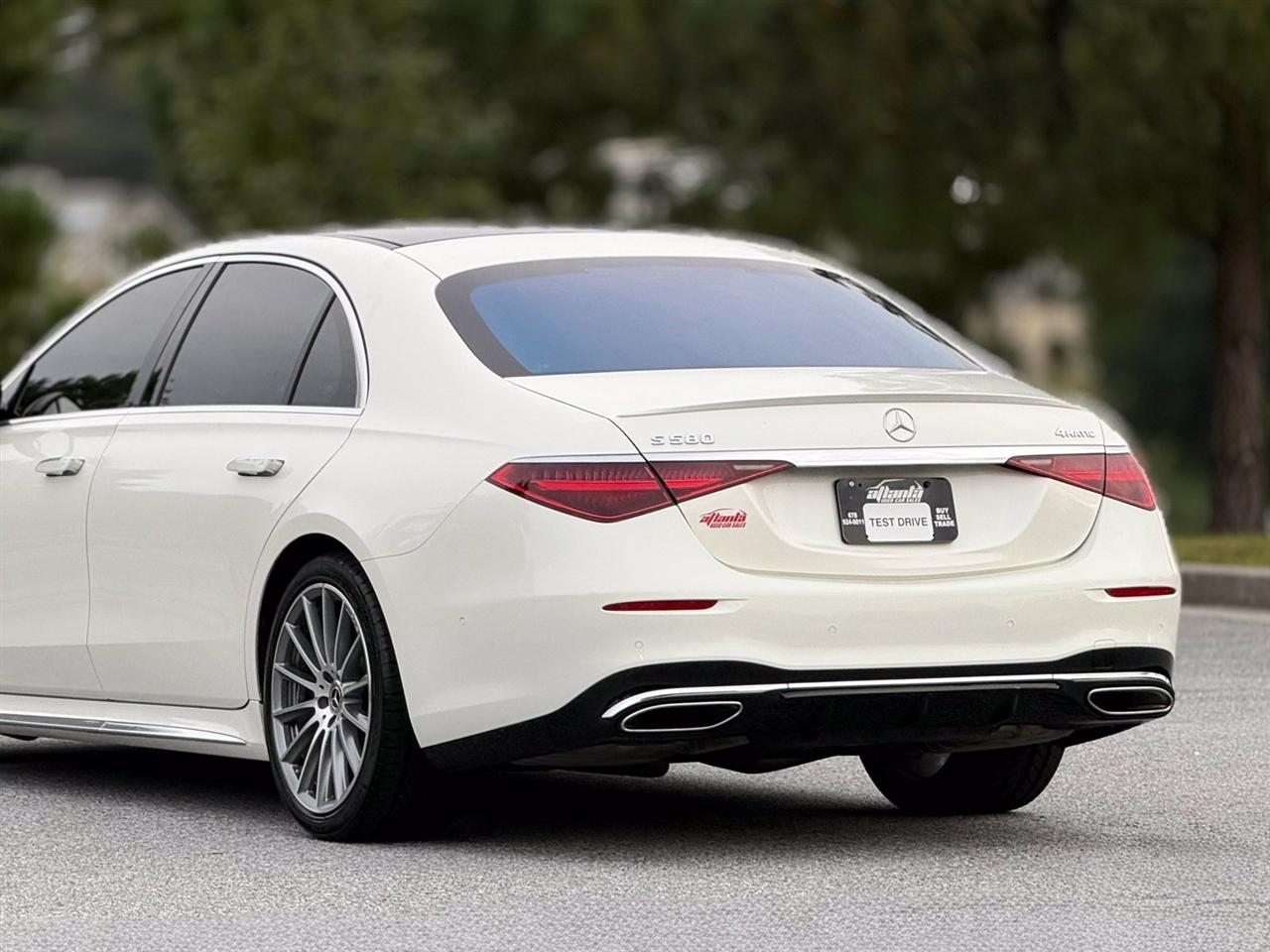 Mercedes-Benz S-Class  2022