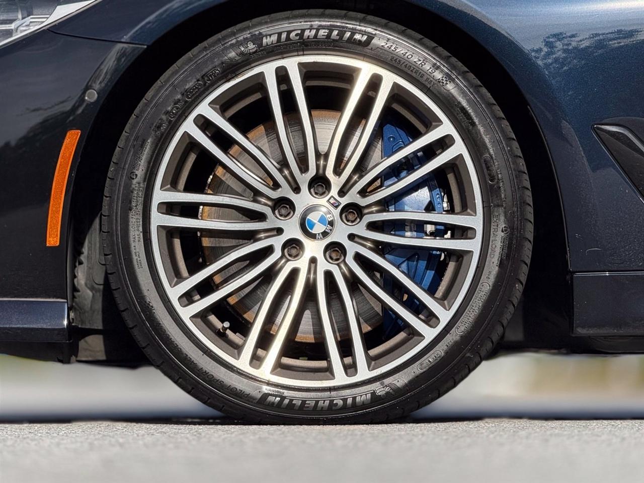 BMW 5 Series  2018