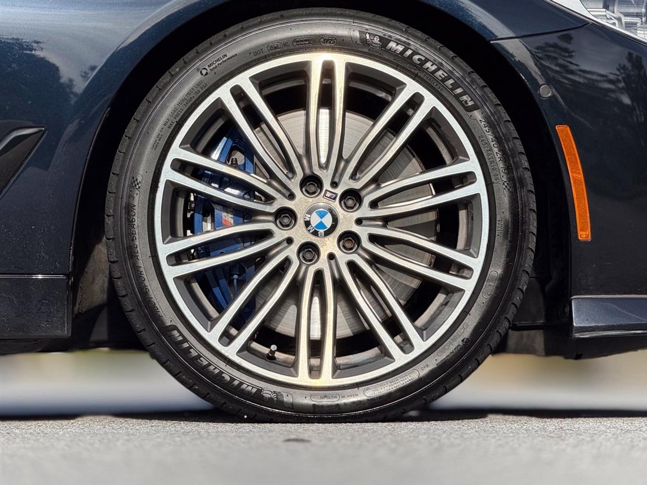 BMW 5 Series  2018