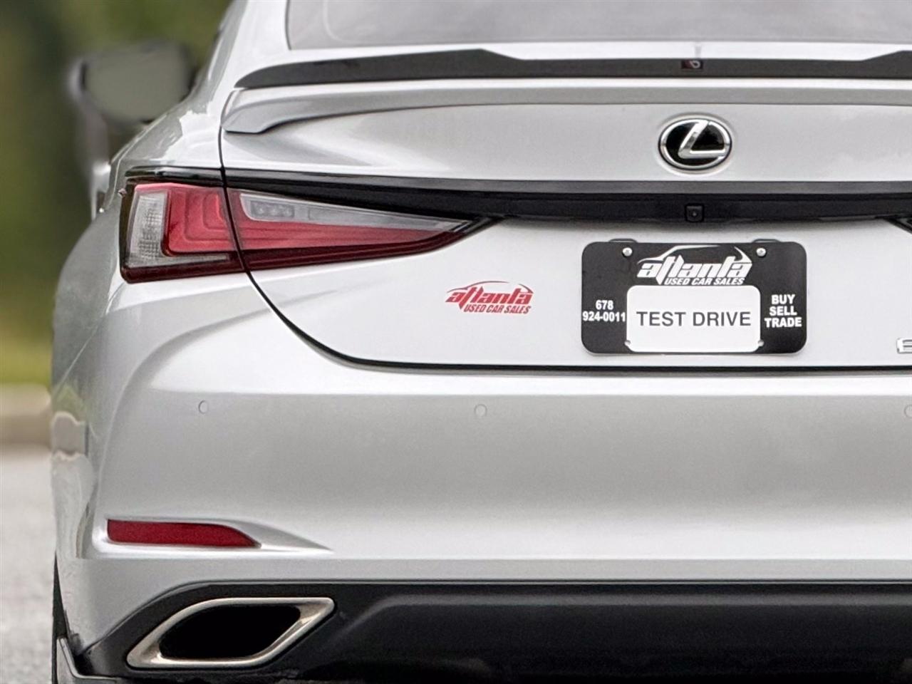 Lexus ES  2021