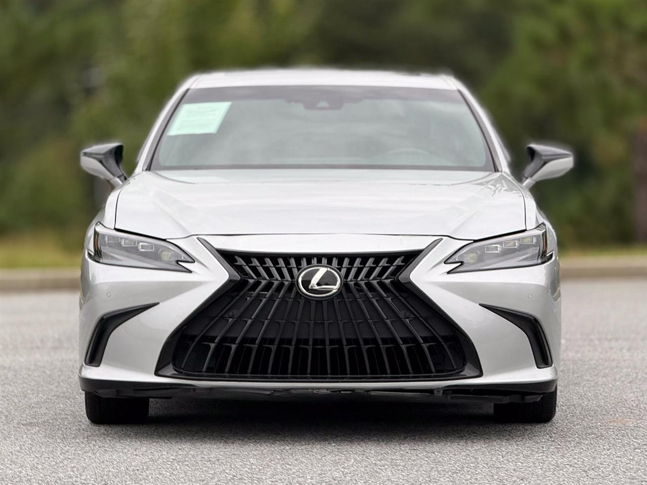 Lexus ES photo 3