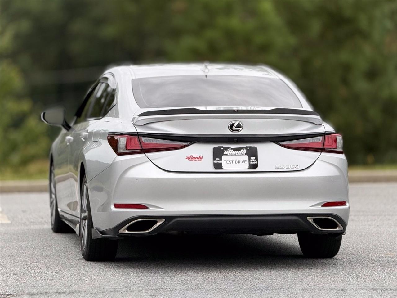 Lexus ES photo 5