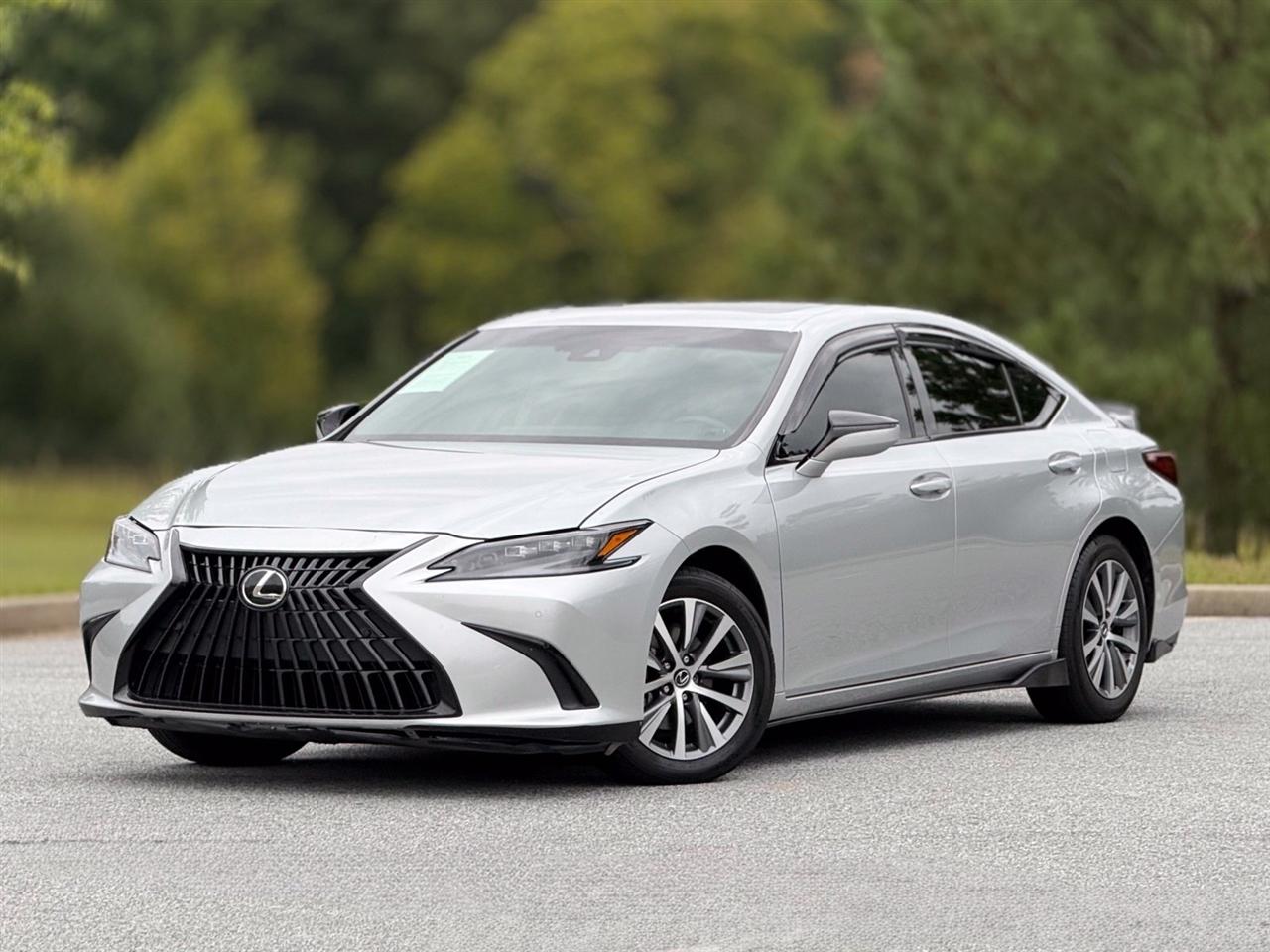 Lexus ES photo 8