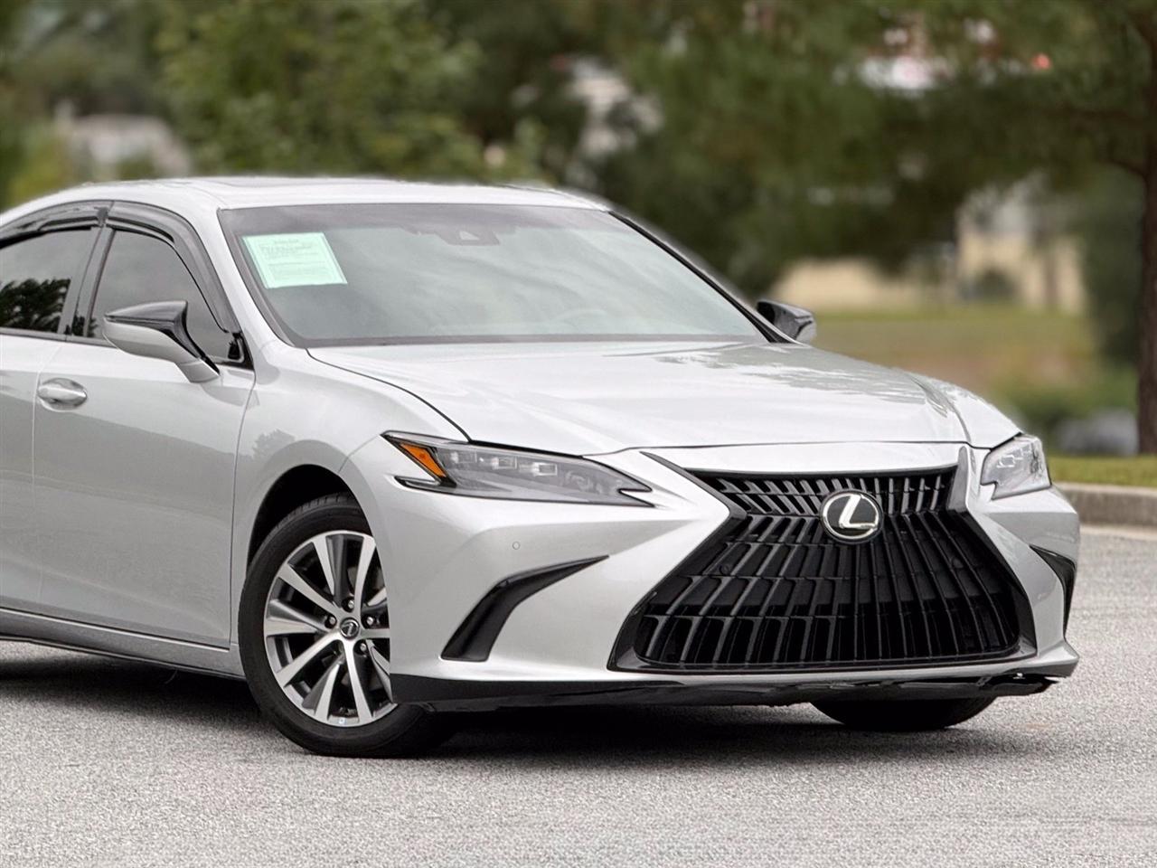 Lexus ES photo 47