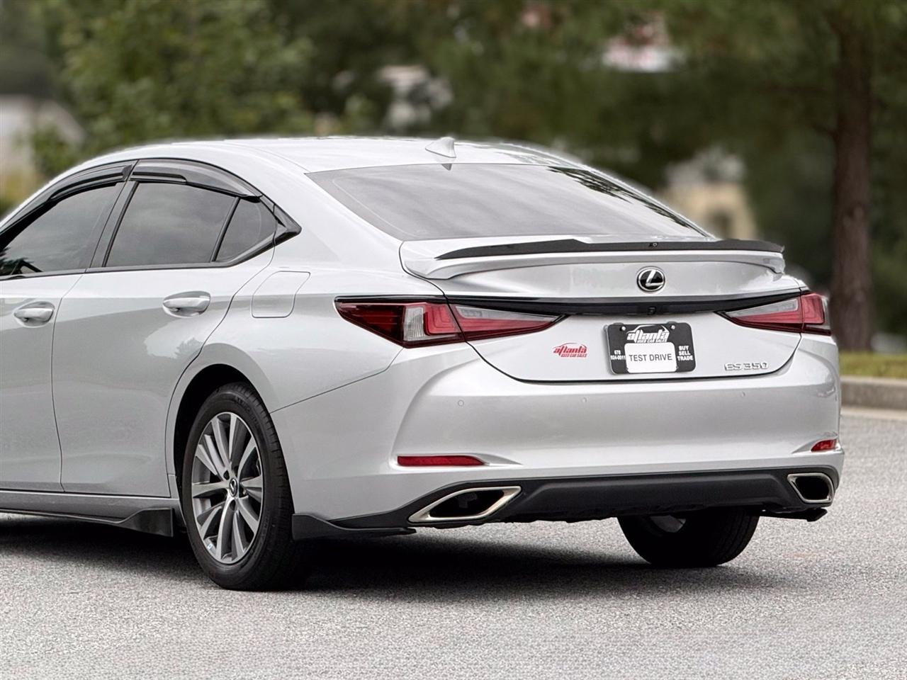 Lexus ES photo 48