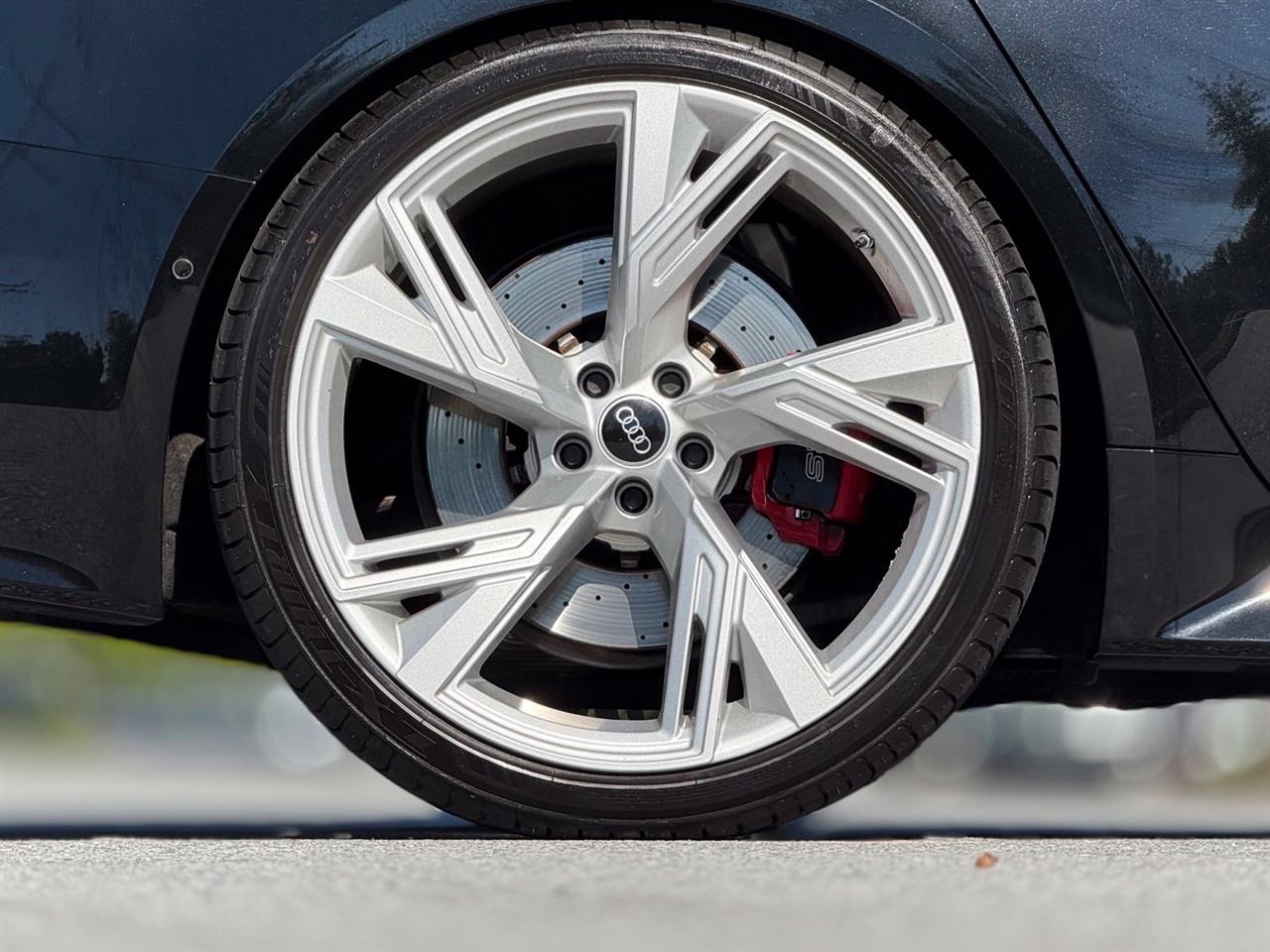Audi RS 6 Avant  2021
