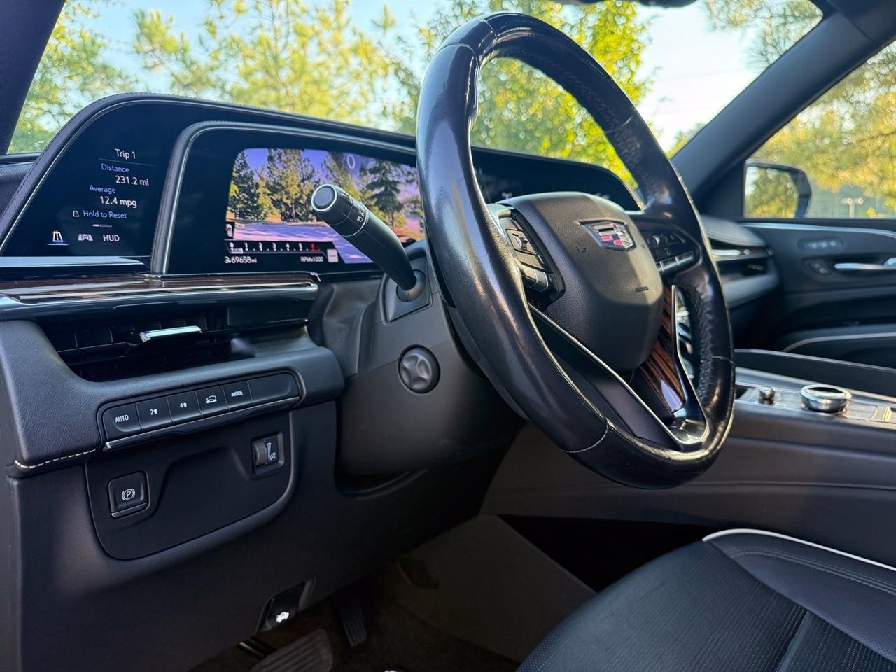 Cadillac Escalade  2022
