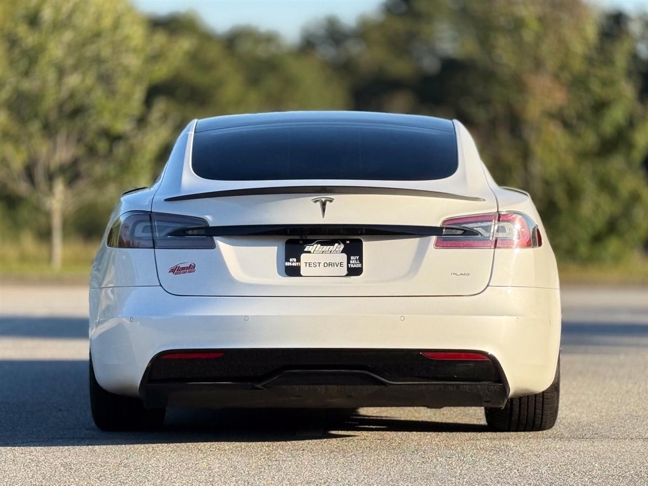 Tesla Model S  2021