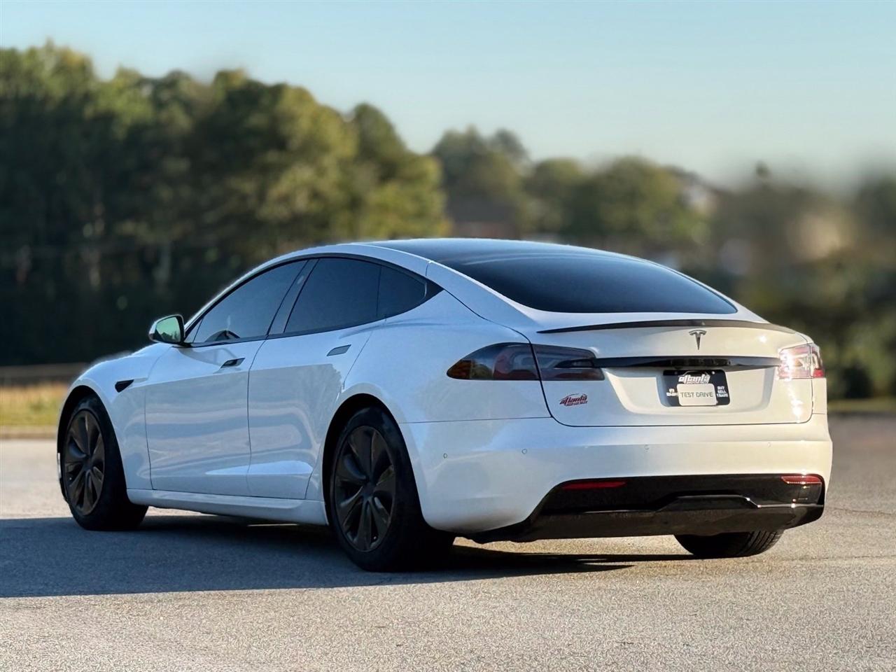 Tesla Model S  2021