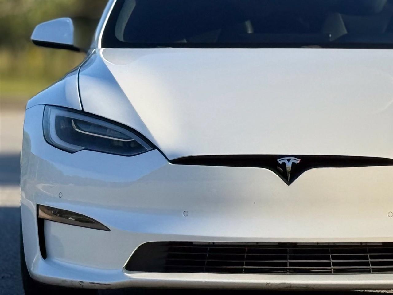 Tesla Model S  2021
