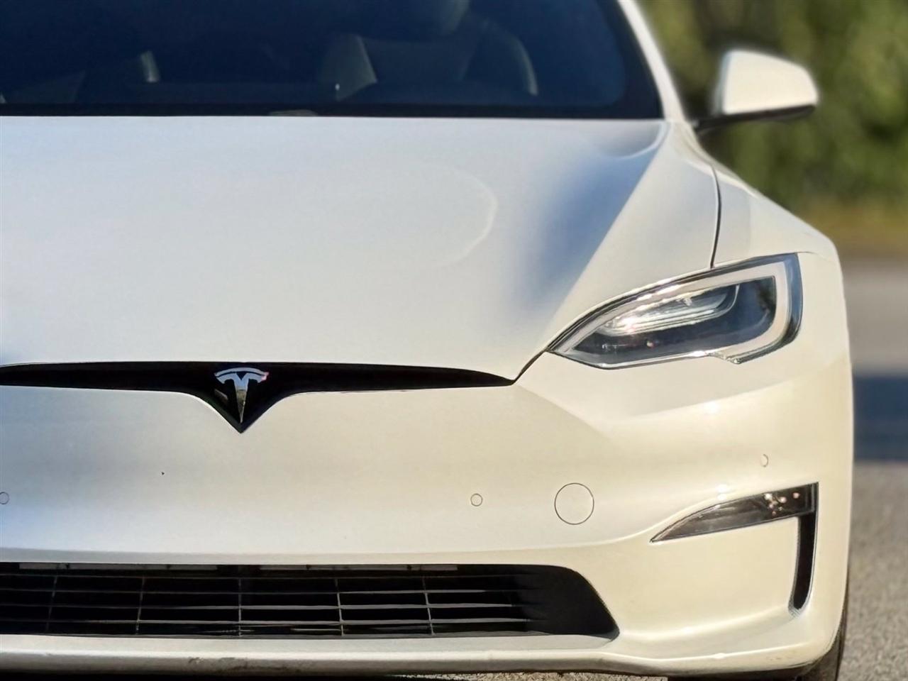 Tesla Model S  2021