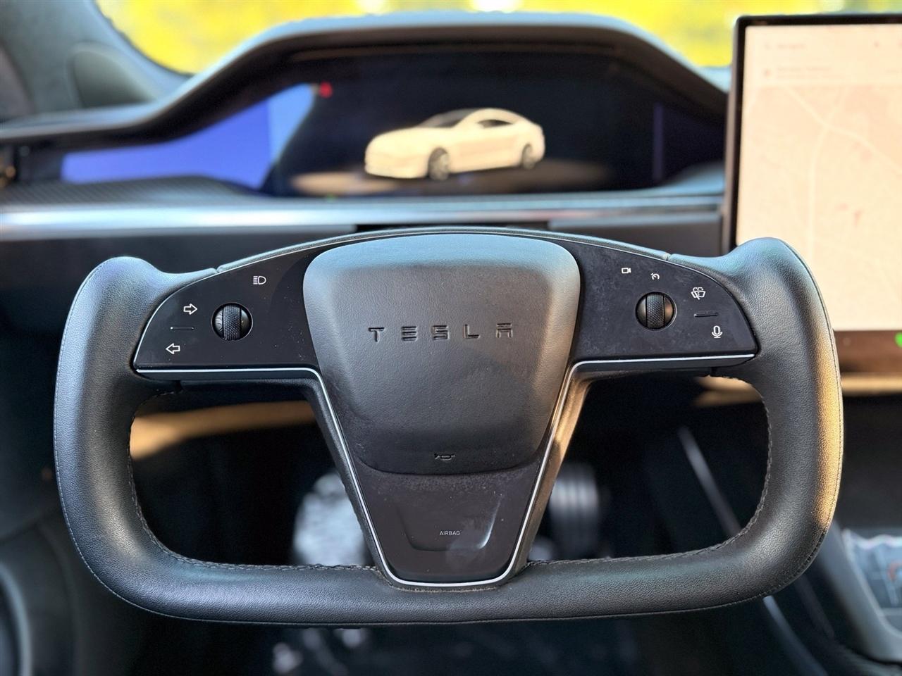 Tesla Model S  2021