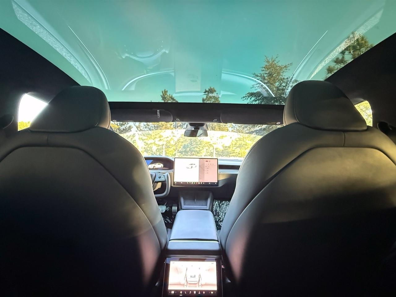 Tesla Model S  2021